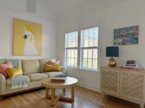 Sunny & Playful Carriage House in Downtown Savannah Stay Here and Walk Everywhere